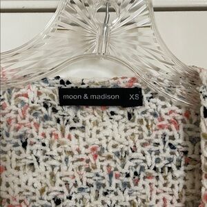 Moon & Madison Textured Knit Top in White, Pink, and Black